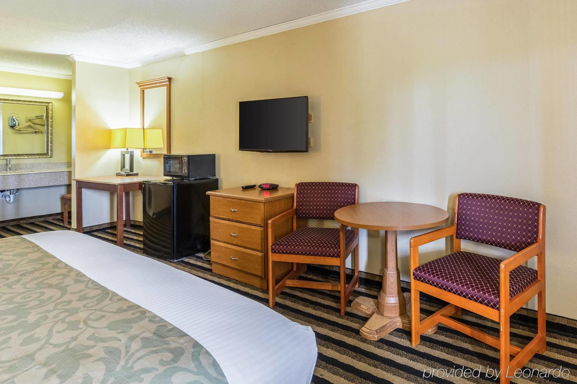 Rodeway Inn Alexandria Dış mekan fotoğraf